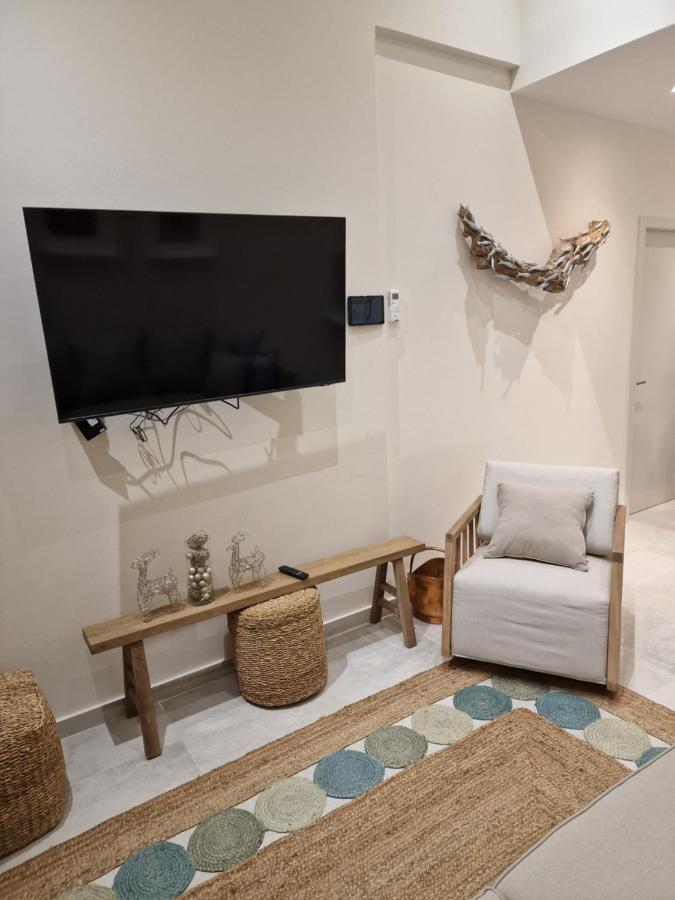 Poseidon'S Limnaria Apartment Paphos ภายนอก รูปภาพ