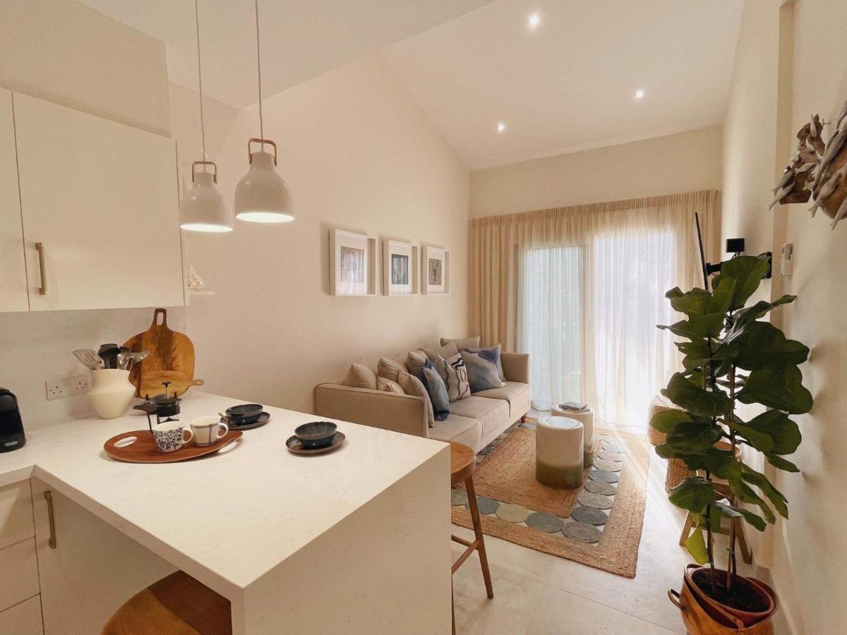 Poseidon'S Limnaria Apartment Paphos ภายนอก รูปภาพ